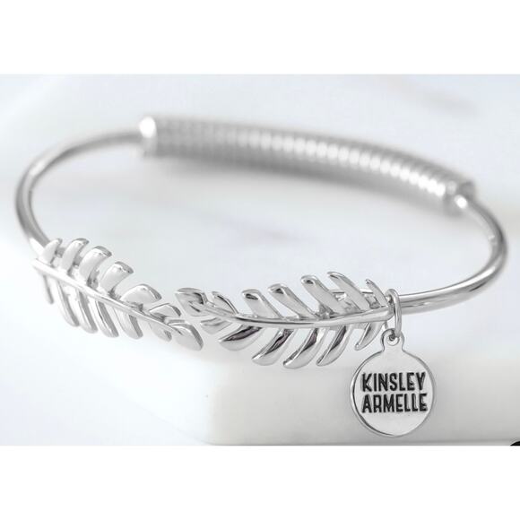 RETAIL $70 Laurel Leaf Bracelet*Silver Ion Plated! Adjustable*NEW*Velvet dustbag - Picture 2 of 3